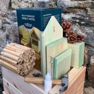Build your own insect hotel